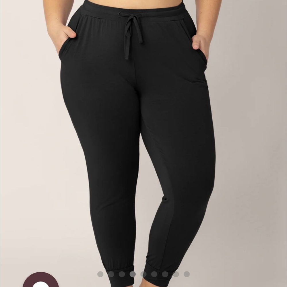 Kindred Bravely Everyday Jogger Black NWT